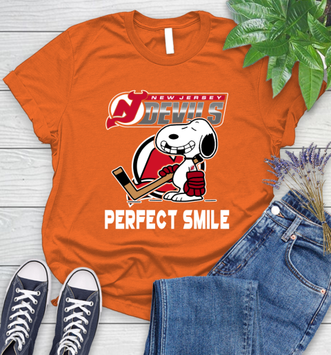 NHL New Jersey Devils Snoopy Perfect Smile The Peanuts Movie Hockey T Shirt Women's T-Shirt 3
