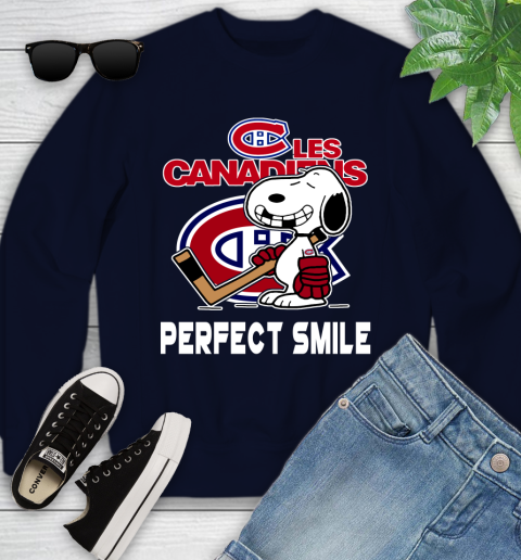 NHL Montreal Canadiens Snoopy Perfect Smile The Peanuts Movie Hockey T Shirt Youth Sweatshirt 2