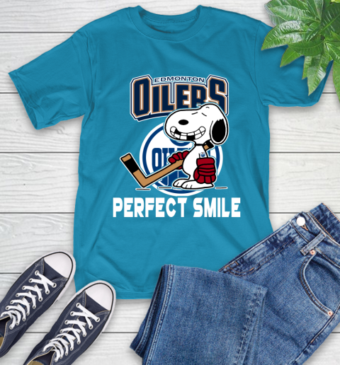 NHL Detroit Red Wings Snoopy Perfect Smile The Peanuts Movie Hockey T Shirt T-Shirt 9