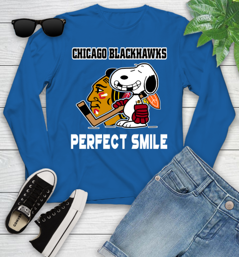 NHL Chicago Blackhawks Snoopy Perfect Smile The Peanuts Movie Hockey T Shirt Youth Long Sleeve 10