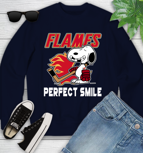 NHL Calgary Flames Snoopy Perfect Smile The Peanuts Movie Hockey T Shirt Youth Sweatshirt 2