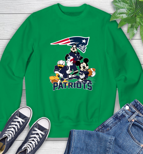 NFL New England Patriots Mickey Mouse Donald Duck Goofy Football Shirt Sweatshirt 7
