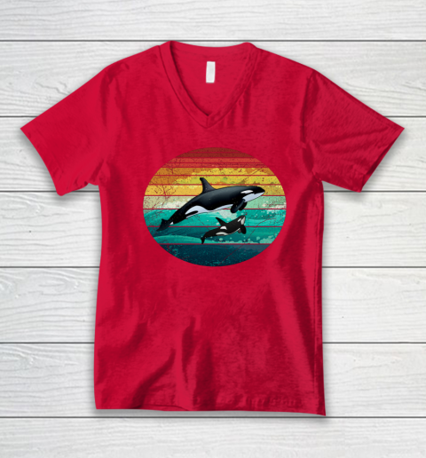 Orca Family Vintage Retro Art Killer Whale Family V-Neck T-Shirt 5