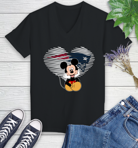 NFL New England Patriots The Heart Mickey Mouse Disney Football T Shirt_000 Women's V-Neck T-Shirt