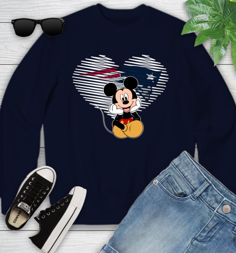 NFL New England Patriots The Heart Mickey Mouse Disney Football T Shirt_000 Youth Sweatshirt 2