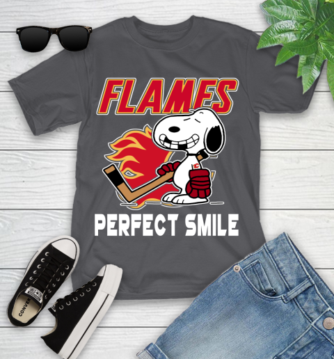 NHL Calgary Flames Snoopy Perfect Smile The Peanuts Movie Hockey T Shirt Youth T-Shirt 6