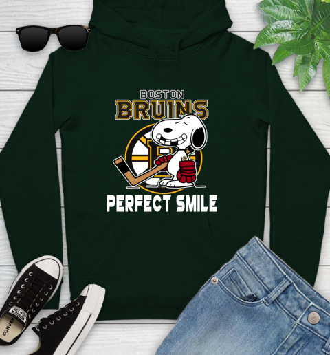 NHL Boston Bruins Snoopy Perfect Smile The Peanuts Movie Hockey T Shirt Youth Hoodie 14