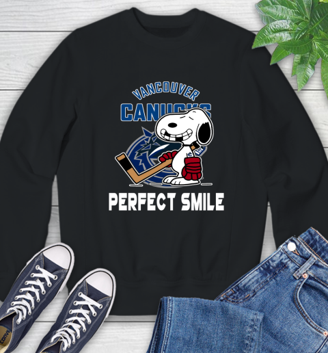 NHL Vancouver Canucks Snoopy Perfect Smile The Peanuts Movie Hockey T Shirt Sweatshirt