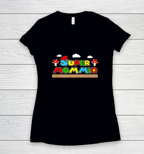 Super Mommio Funny Mom Mother Gaming Video Game Lovers Funny Women's V-Neck T-Shirt
