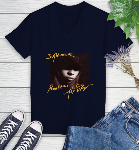 Mary J Blige Women's V-Neck T-Shirt 3