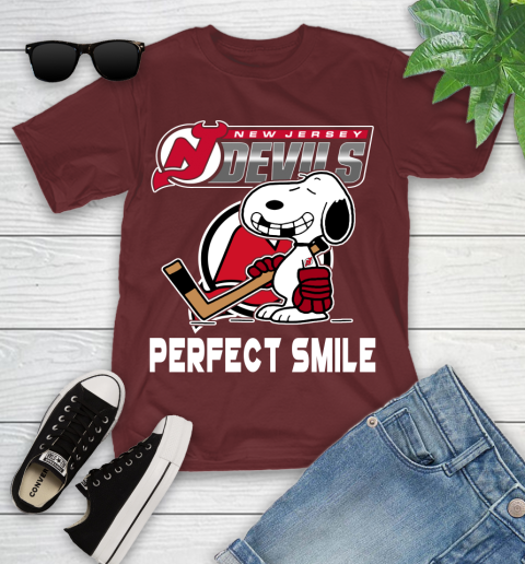 NHL New Jersey Devils Snoopy Perfect Smile The Peanuts Movie Hockey T Shirt Youth T-Shirt 14