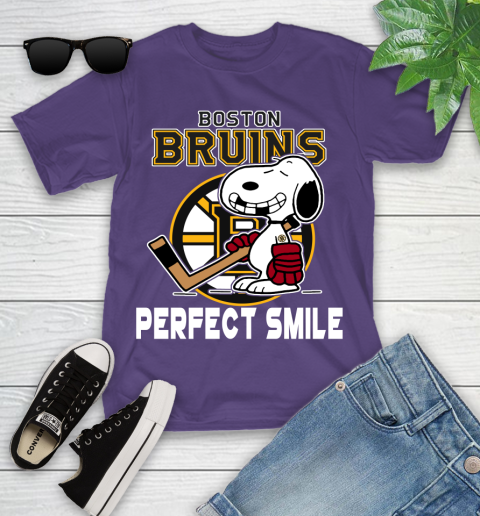NHL Boston Bruins Snoopy Perfect Smile The Peanuts Movie Hockey T Shirt Youth T-Shirt 3