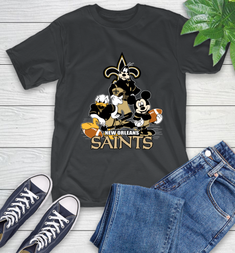 NFL New Orleans Saints Mickey Mouse Donald Duck Goofy Football Shirt T-Shirt