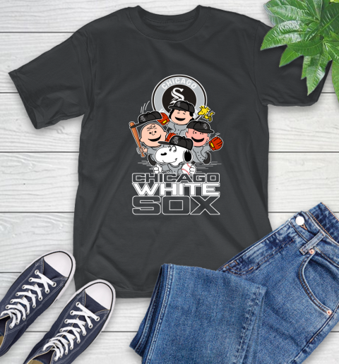 MLB Chicago White Sox Snoopy Charlie Brown Woodstock The Peanuts Movie Baseball T Shirt_000 T-Shirt