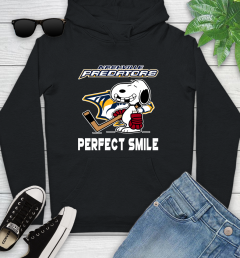 NHL Nashville Predators Snoopy Perfect Smile The Peanuts Movie Hockey T Shirt Youth Hoodie