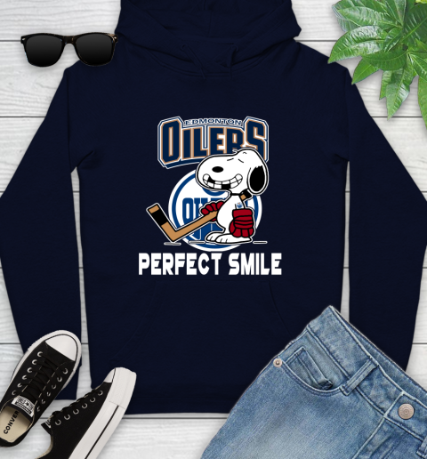 NHL Detroit Red Wings Snoopy Perfect Smile The Peanuts Movie Hockey T Shirt Youth Hoodie 3