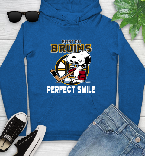 NHL Boston Bruins Snoopy Perfect Smile The Peanuts Movie Hockey T Shirt Youth Hoodie 11