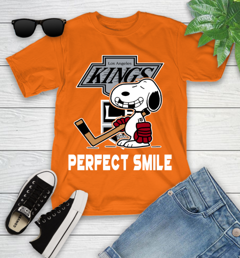 NHL Los Angeles Kings Snoopy Perfect Smile The Peanuts Movie Hockey T Shirt Youth T-Shirt 9