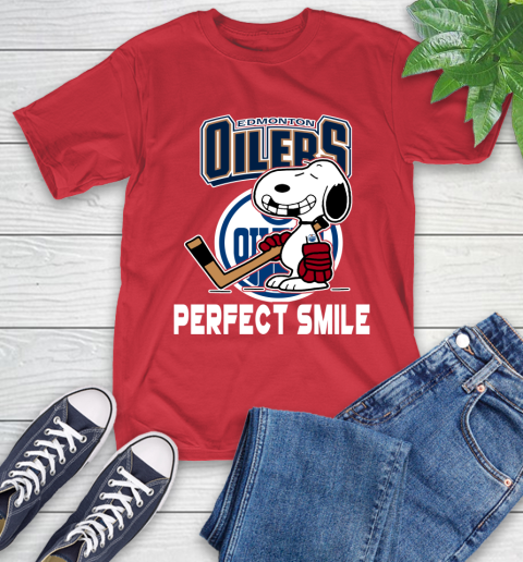 NHL Detroit Red Wings Snoopy Perfect Smile The Peanuts Movie Hockey T Shirt T-Shirt 11