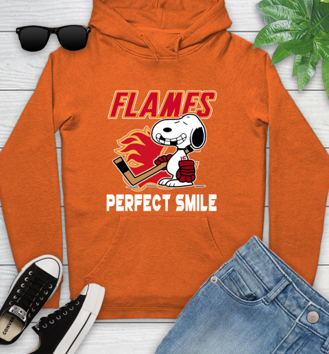 NHL Calgary Flames Snoopy Perfect Smile The Peanuts Movie Hockey T Shirt Youth Hoodie 4