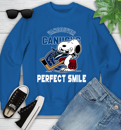 NHL Vancouver Canucks Snoopy Perfect Smile The Peanuts Movie Hockey T Shirt Youth Sweatshirt 7
