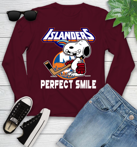 NHL New York Islanders Snoopy Perfect Smile The Peanuts Movie Hockey T Shirt Youth Long Sleeve 6