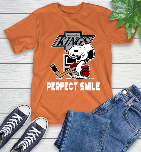 NHL Los Angeles Kings Snoopy Perfect Smile The Peanuts Movie Hockey T Shirt T-Shirt 4