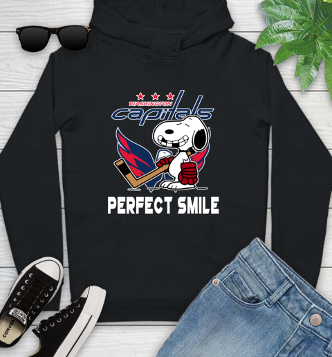NHL Washington Capitals Snoopy Perfect Smile The Peanuts Movie Hockey T Shirt Youth Hoodie