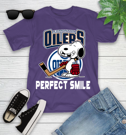 NHL Detroit Red Wings Snoopy Perfect Smile The Peanuts Movie Hockey T Shirt Youth T-Shirt 3