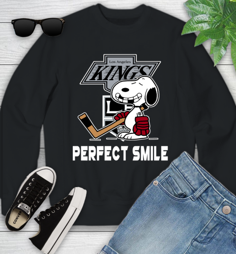 NHL Los Angeles Kings Snoopy Perfect Smile The Peanuts Movie Hockey T Shirt Youth Sweatshirt