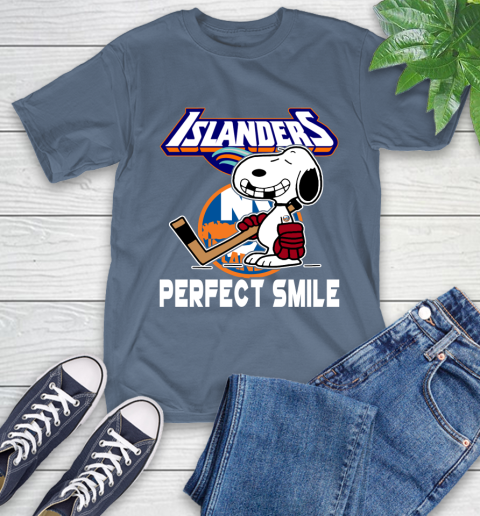 NHL New York Islanders Snoopy Perfect Smile The Peanuts Movie Hockey T Shirt T-Shirt 8
