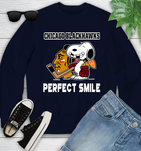NHL Chicago Blackhawks Snoopy Perfect Smile The Peanuts Movie Hockey T Shirt Youth Sweatshirt 2