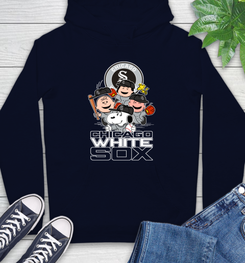 Peanuts Charlie Brown And Snoopy Playing Baseball Chicago White Sox T-Shirt  - TeeNavi