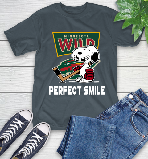 NHL Minnesota Wild Snoopy Perfect Smile The Peanuts Movie Hockey T Shirt T-Shirt 10