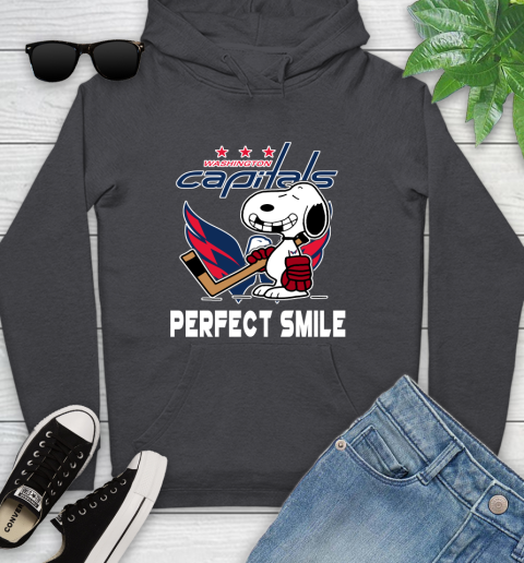 NHL Washington Capitals Snoopy Perfect Smile The Peanuts Movie Hockey T Shirt Youth Hoodie 8