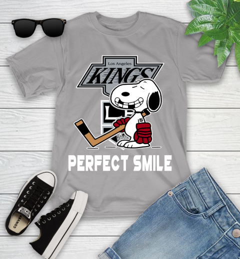 NHL Los Angeles Kings Snoopy Perfect Smile The Peanuts Movie Hockey T Shirt Youth T-Shirt 4