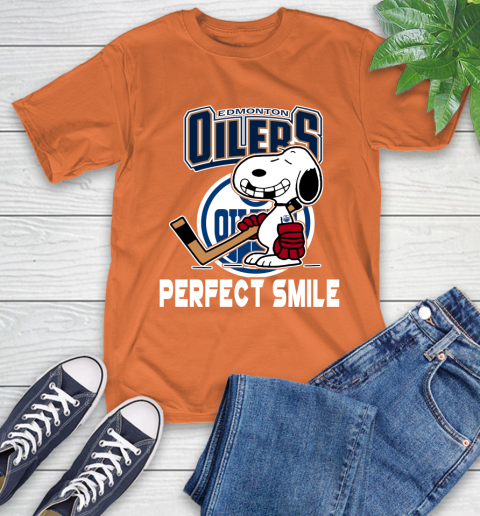NHL Detroit Red Wings Snoopy Perfect Smile The Peanuts Movie Hockey T Shirt T-Shirt 4