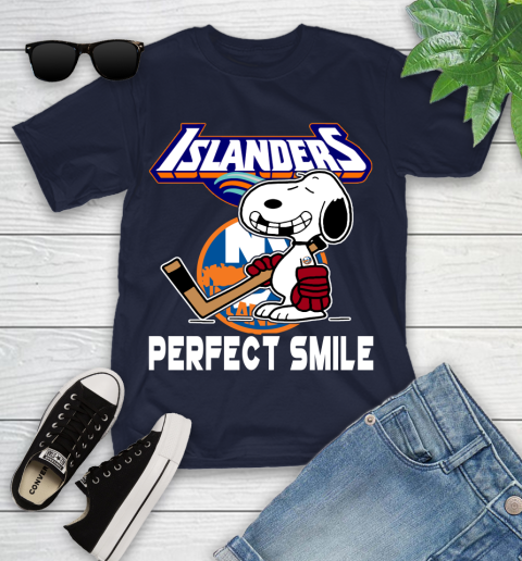 NHL New York Islanders Snoopy Perfect Smile The Peanuts Movie Hockey T Shirt Youth T-Shirt 2