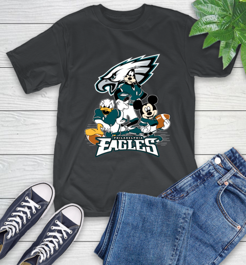 NFL Philadelphia Eagles Mickey Mouse Donald Duck Goofy Football Shirt T- Shirt