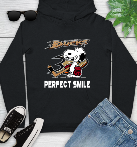 NHL Anaheim Ducks Snoopy Perfect Smile The Peanuts Movie Hockey T Shirt Youth Hoodie