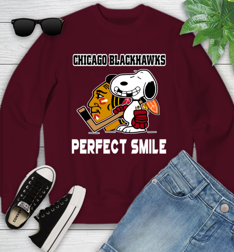 NHL Chicago Blackhawks Snoopy Perfect Smile The Peanuts Movie Hockey T Shirt Youth Sweatshirt 4