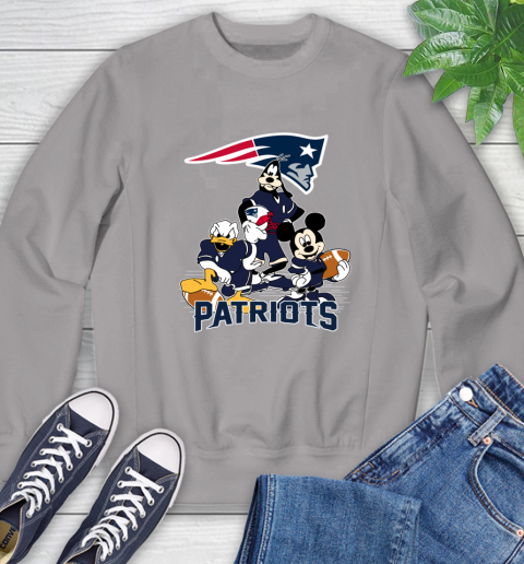 NFL New England Patriots Mickey Mouse Donald Duck Goofy Football Shirt Sweatshirt 5