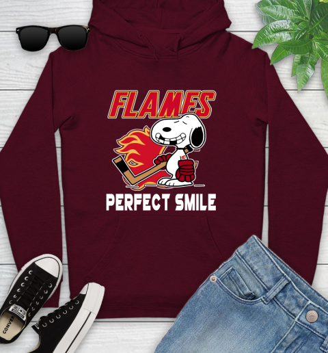 NHL Calgary Flames Snoopy Perfect Smile The Peanuts Movie Hockey T Shirt Youth Hoodie 7