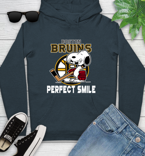 NHL Boston Bruins Snoopy Perfect Smile The Peanuts Movie Hockey T Shirt Youth Hoodie 10