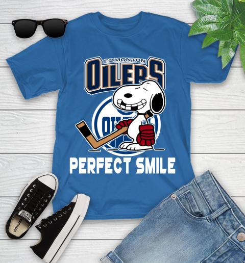 NHL Detroit Red Wings Snoopy Perfect Smile The Peanuts Movie Hockey T Shirt Youth T-Shirt 12