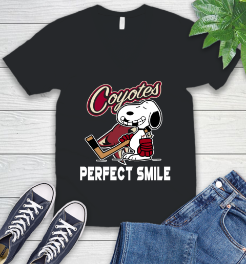 NHL Arizona Coyotes Snoopy Perfect Smile The Peanuts Movie Hockey T Shirt V-Neck T-Shirt