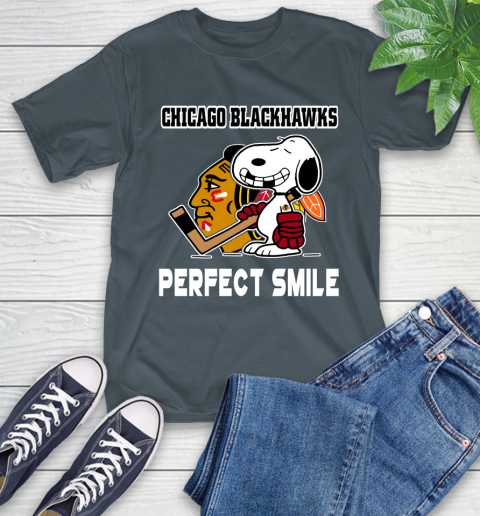 NHL Chicago Blackhawks Snoopy Perfect Smile The Peanuts Movie Hockey T Shirt T-Shirt 22