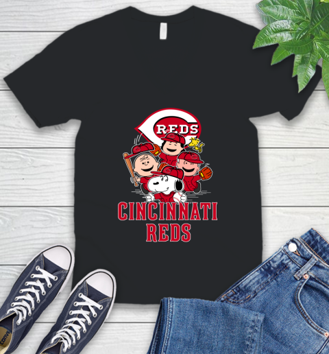 MLB Cincinnati Reds Snoopy Charlie Brown Woodstock The Peanuts Movie Baseball T Shirt_000 V-Neck T-Shirt