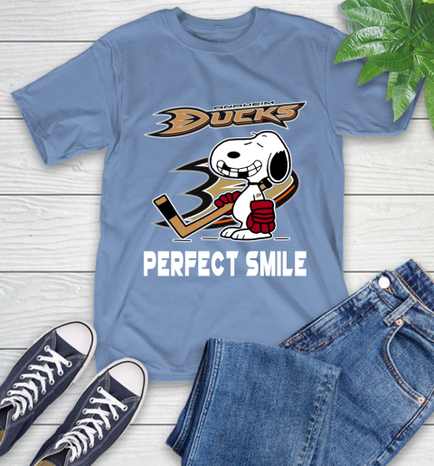 NHL Anaheim Ducks Snoopy Perfect Smile The Peanuts Movie Hockey T Shirt T-Shirt 12