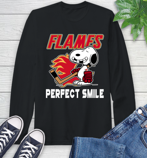 NHL Calgary Flames Snoopy Perfect Smile The Peanuts Movie Hockey T Shirt Long Sleeve T-Shirt